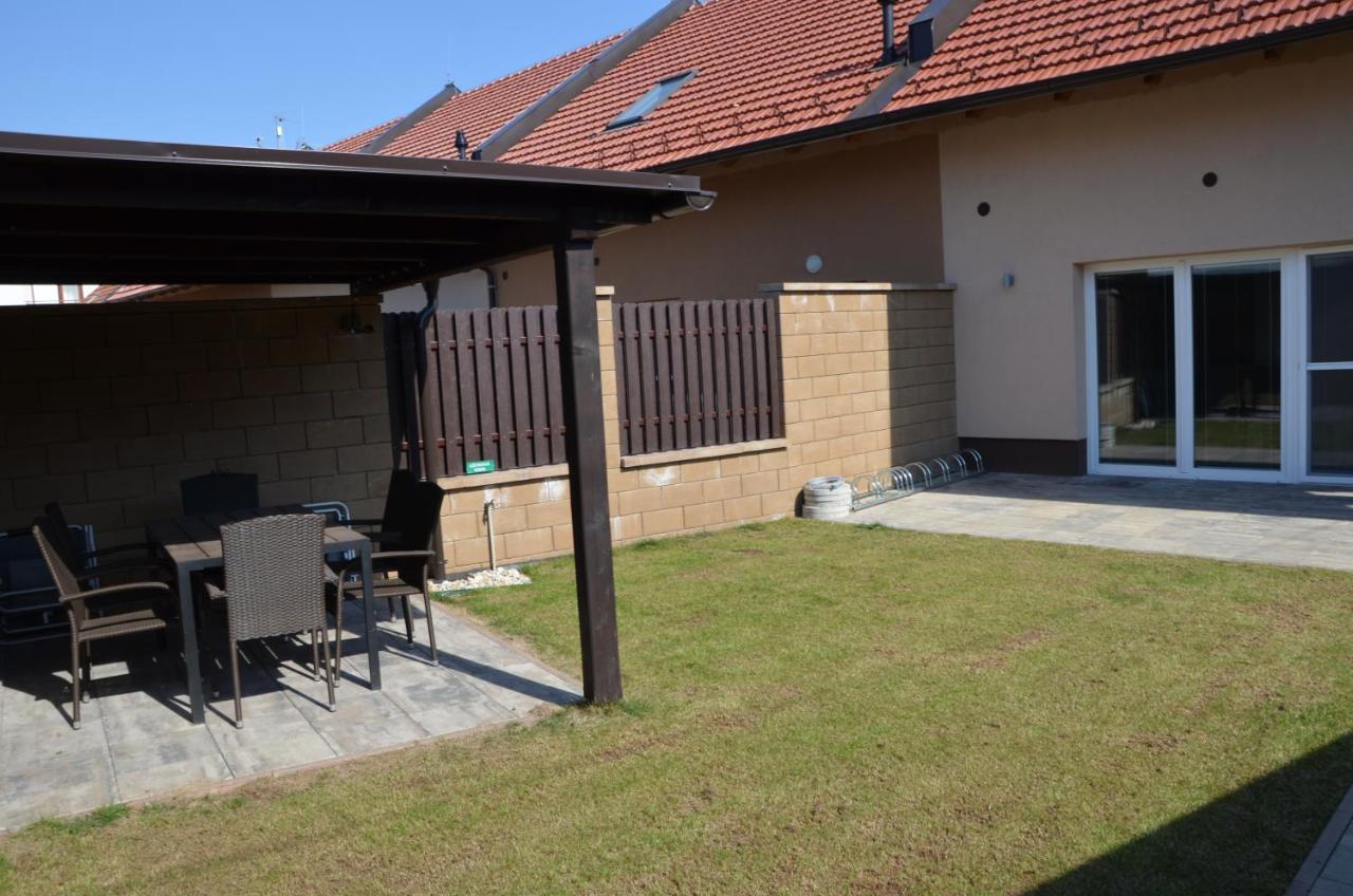 Apartmány Za Dvorem Velké Pavlovice Kültér fotó