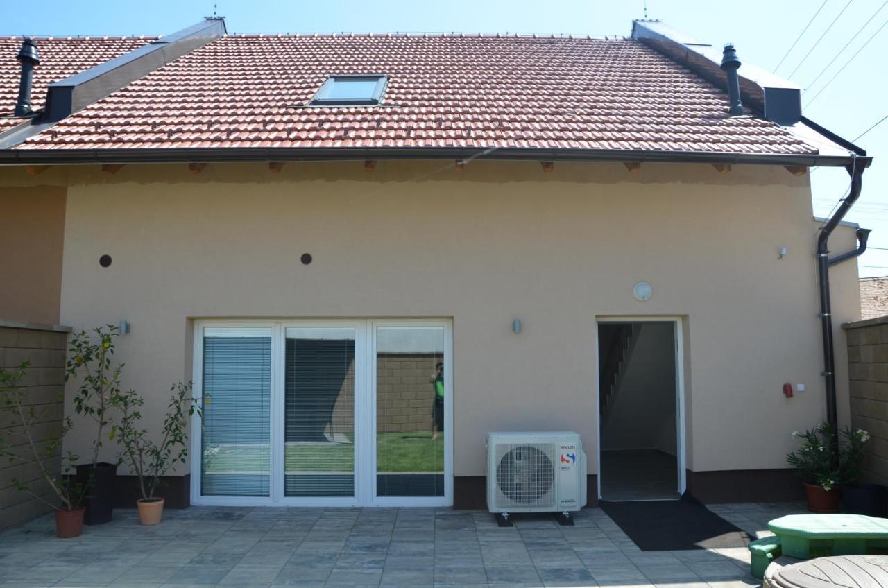 Apartmány Za Dvorem Velké Pavlovice Kültér fotó